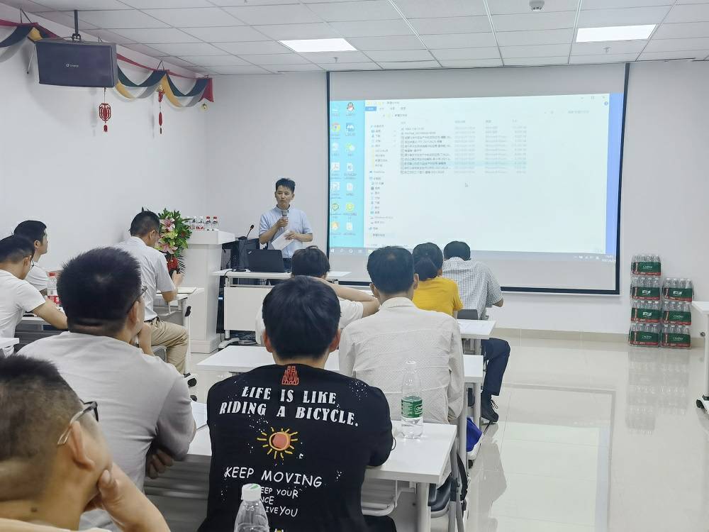 1625468117.jpg 乐鱼官方网站-乐鱼(中国)药业技术交流会 (3) - 副本.jpg